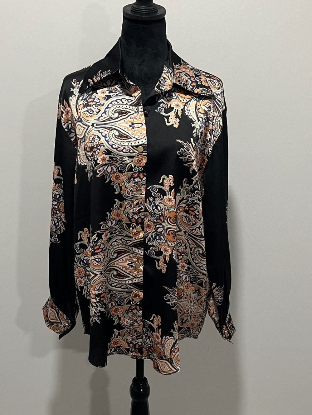 Beulah Style Floral Button Down Blouse Size Large
